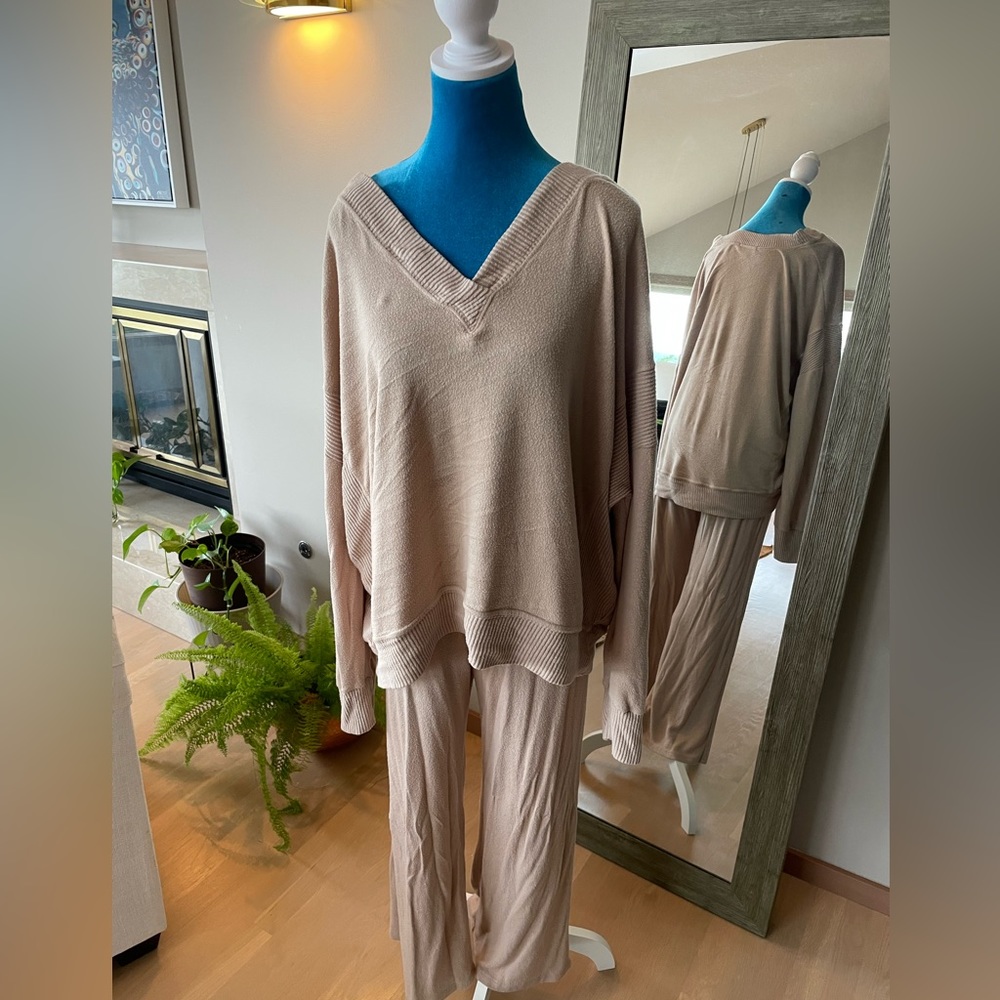 Lulus lounge set
